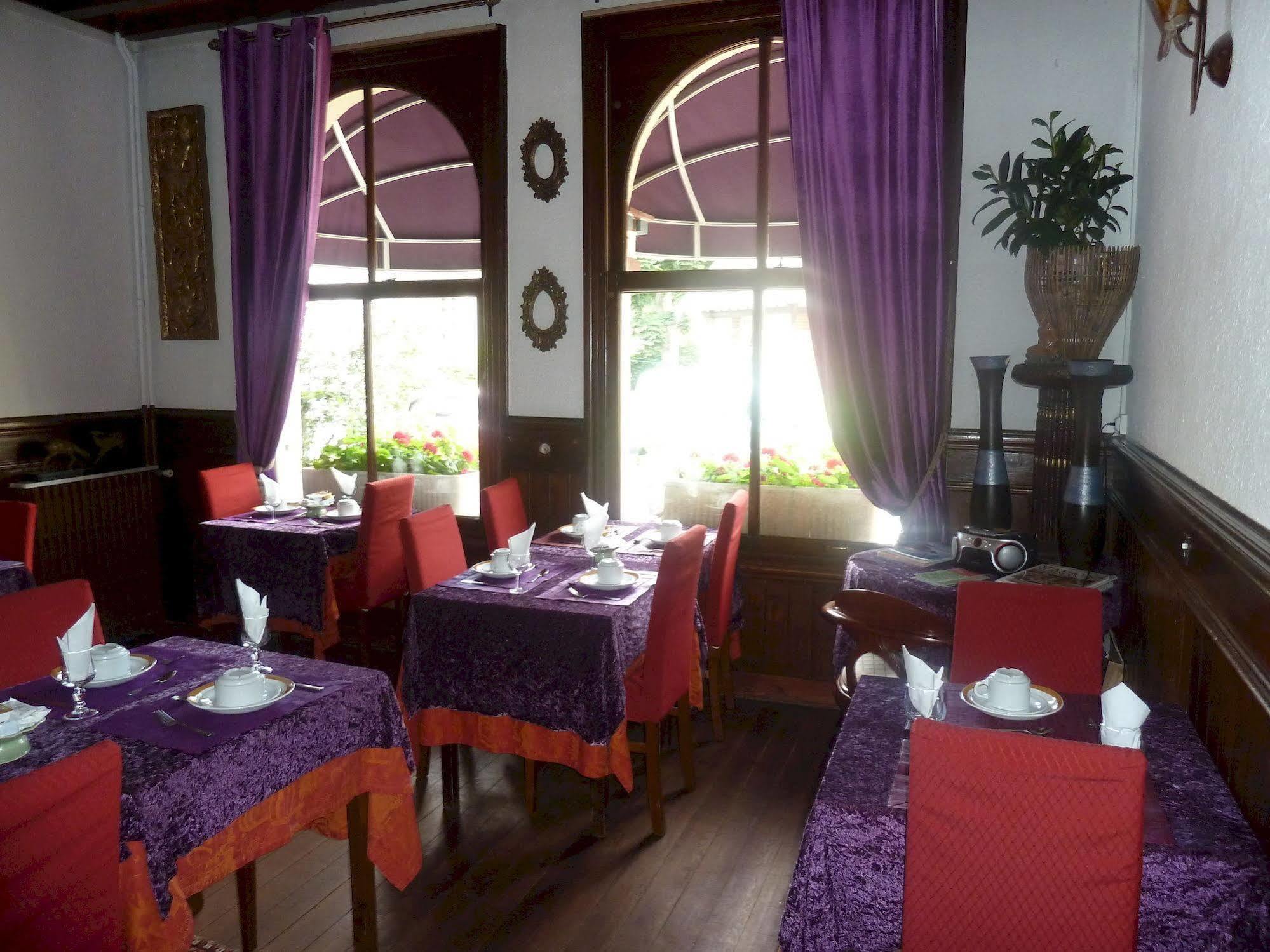 Castel De Siam Hotel Houlgate Bagian luar foto